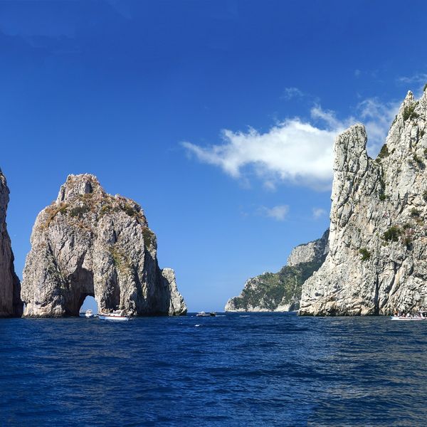 Charter da Salerno: la tua Vacanza di Lusso verso Natura e Mare Incontaminato