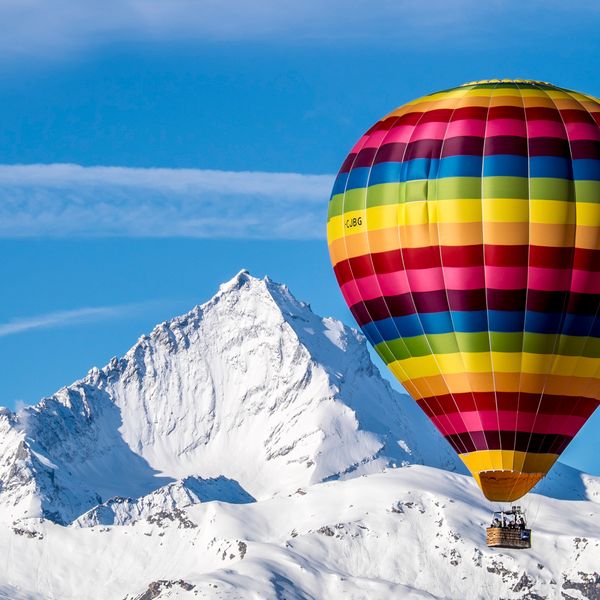 Vuelo en Globo Aerostático Sobre el Valle de Aosta