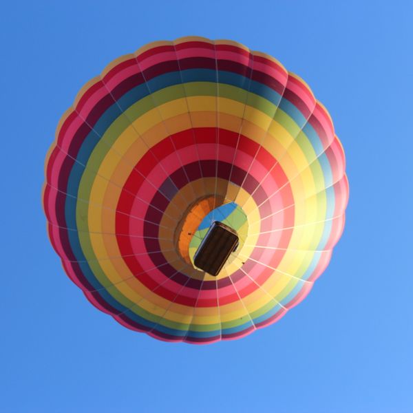 Vuelo privado en globo aerostático sobre las colinas florentinas y los viñedos de Chianti